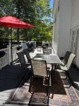 Beautiful and modern 3 Bedroom 2 full BR.