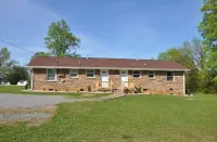 Central Retreat D, NEW, Close to Everything! 윌슨 카운티 호텔