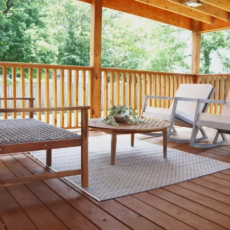 Cute home in the HEART of Madison