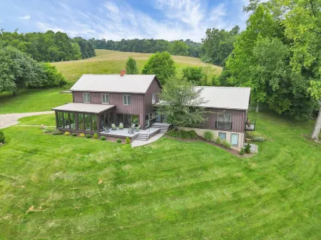 Hillside Haven on expansive grounds, heated pool, firepit, bocce court and more!