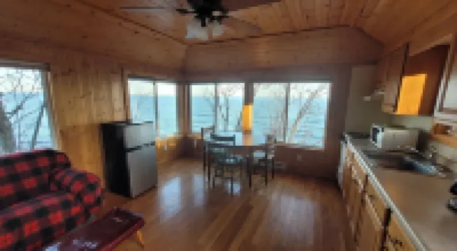 Superior Reflections  Cabin #2 on Lake Superior