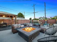 Golden Paradise POOL SPA FUN Hotels in Downey