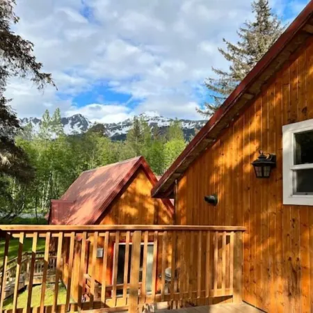 Eagles Nest & Mountain View