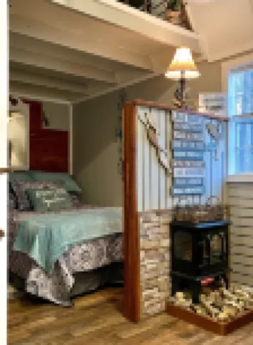 Whispering Pines Cabin near beautiful Lake Ouachita