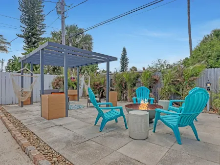 Catalina Hideaway - Heated Pool - Game Room