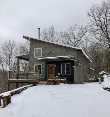 Newly built house in Rabbit Hash with Old World charm/Creation museum and ark.