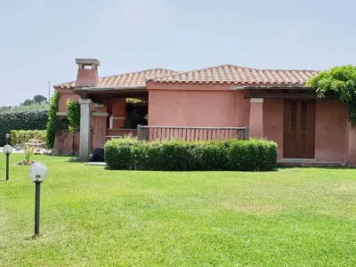 Villa Tavolara a small paradise with swimming pool Hotels near Quarta Spiaggia