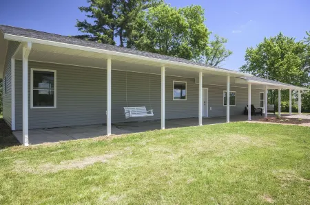 Peaceful Country Home