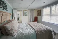 So cute and close to the beach