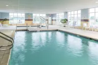Hampton Inn & Suites Rochester-North - Pools