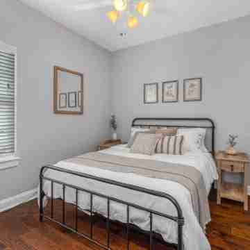 Home 4 U at Olive Bayou! Downtown Lake Charles Rooms