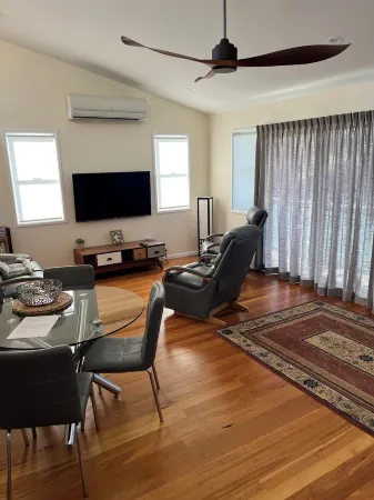 Borrowdale studio apartment on the Coffs coast Отели в г. Кофс-Харбор