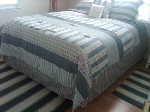 AIR CONDITIONED 4 Bed/2 Bath Beach House