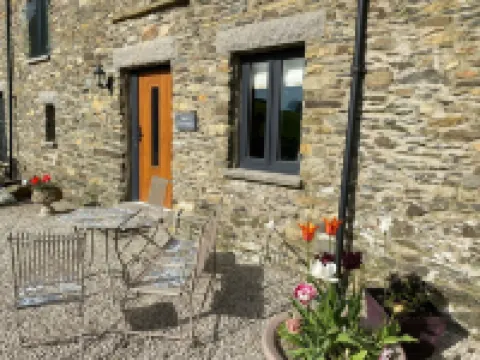 Stunning 3 bed cottage with exceptional views over fields and the Lakeland fells