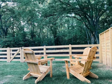 The White Goose Cottage in Downtown Franklin