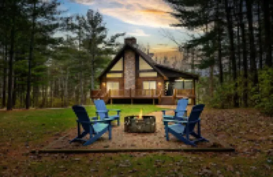 Cozy Log Cabin in Hocking Hills! Hot Tub! Pool Table! Pet Friendly! - Hytter