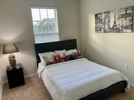 Beautiful apartment surround by all stores with a nice lakeview and buckroebeach