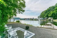 Waterfront Hot Tub On The Bay