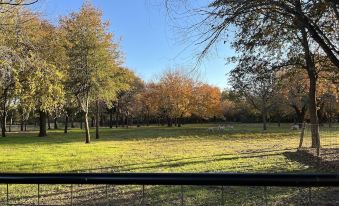 Upscale cottage on a farm in the - 0221j12000i2mal3rF378 R 339 206 R5 D