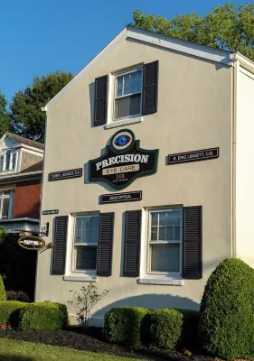 Downtown Lancaster Studio Apartment!  “Modern Meets Vintage