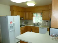 10 mins to Ocean City beach & more... 2 bdrm 2 bath, LRm, FamRm. Skylights.