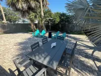 NSB- Crawford Crash Pad - 3 BR 2BA walk to Flagler and Beach Hotels near Smyrna Dunes Park