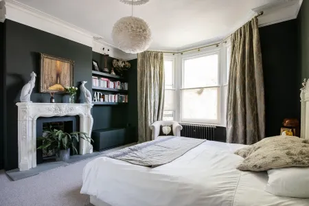 Beautiful and spacious Edwardian home by the seaside