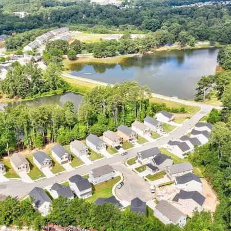 Lake-Front View Home W/ Open Deck & 2 King Beds