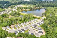 Lake-Front View Home W/ Open Deck & 2 King Beds