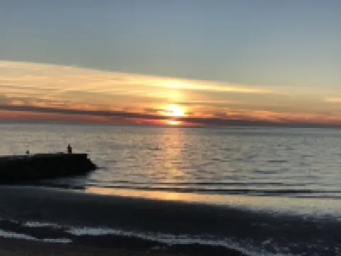Spacious And Luxurious Beach Home Steps From The Water Hotels in Old Saybrook