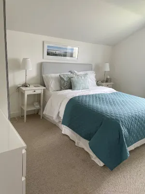 Stylish penthouse apartment for 4 in Beaumaris Hotels near Beaumaris Castle