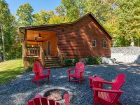 Stunning Mtn Views, Hot Tub+Fire Pit, Fireplace~Grill, WiFi, Private, Near Town! Hotels in Mitchell County
