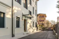 Elegant apartment a stone's throw from the center