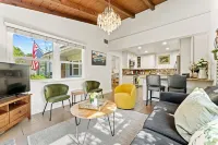 Newly Renovated Comfortable 4 Bds Houses in LA