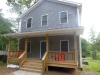 Beautiful Waterfront Home On Lake Anna