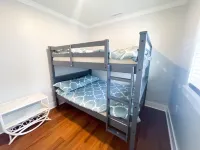 Gone Coastal Upper Unit. Easy walk to beach and boardwalk