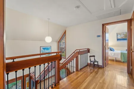 Ipswich Riverfront Lodge / Horse Friendly Barn+Paddocks / Kayak+Canoe/ Sleeps 10