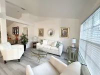 Stunning Villa in Golfer's Paradise/Canal Views