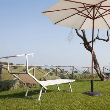 5 minutes from the sea, panoramic terrace. the pomegranate borgocasalcristiana