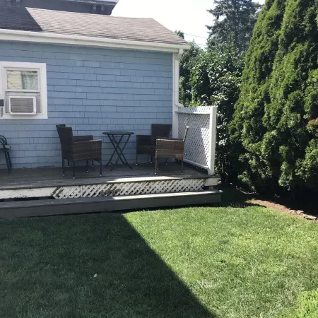 Single Level Home - Steps to Downtown Gloucester & A/C throughout