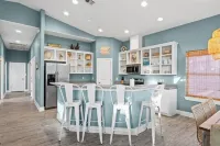 5 BDRM I Rooftop Deck Oceanview's I Steps to Beach & Bar/Grill I Private Pool