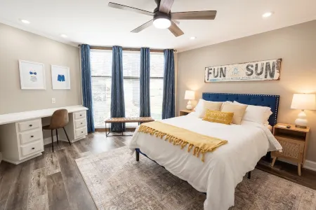 Holidays with us Means Room for Everyone! Waterfront in Drowning Creek w/ Dock