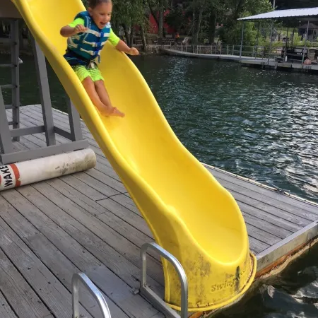 Big Nate Cabin on Lake with Water Trampoline