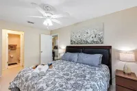Cozy 4/3, Patio, King Bed, Bunk Room + Water Park!