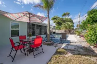 Sunset Bay - 4 Bedroom Pool Home Blocks to the Beach Hotels in Indian Harbour Beach