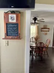 Cozy Cottage in Perfect Location with Hot Tub!