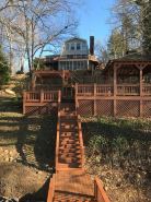 Perfect Fishermen’s Retreat on the Tennessee River or a Relaxing Family Getaway.