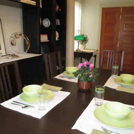 Delightful Downtown Ithaca Home & Garden for Extended Stays