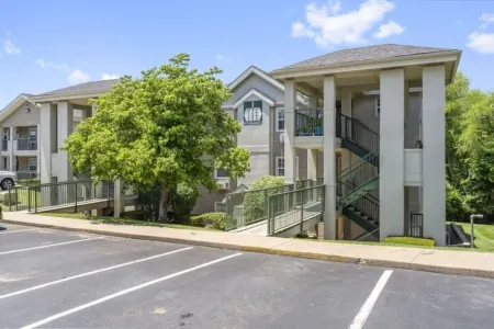 Luxurious Condo at Holiday Hills Resort w/family amenities-Updated and No Steps!