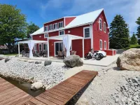 4Br River Retreat: Beach, Boat, Sunsets, Wildlife, Spacious & Serene Escape Hotels in Two Rivers
